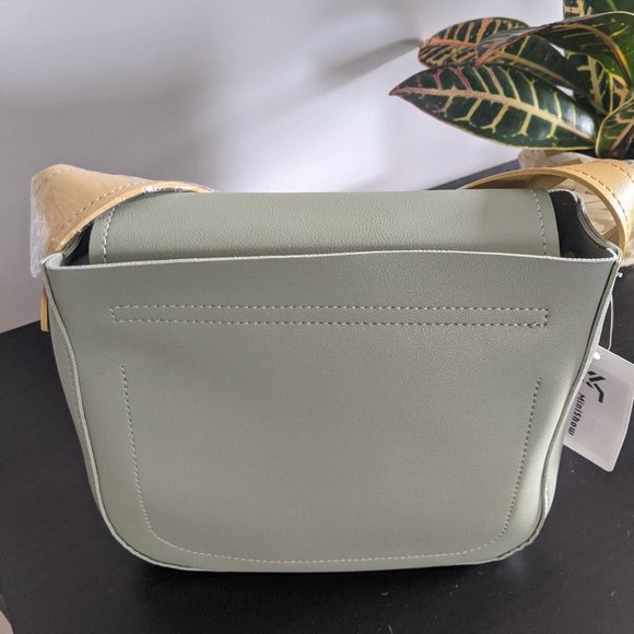 Crossbody bag **New with tags - Picture 3 of 4